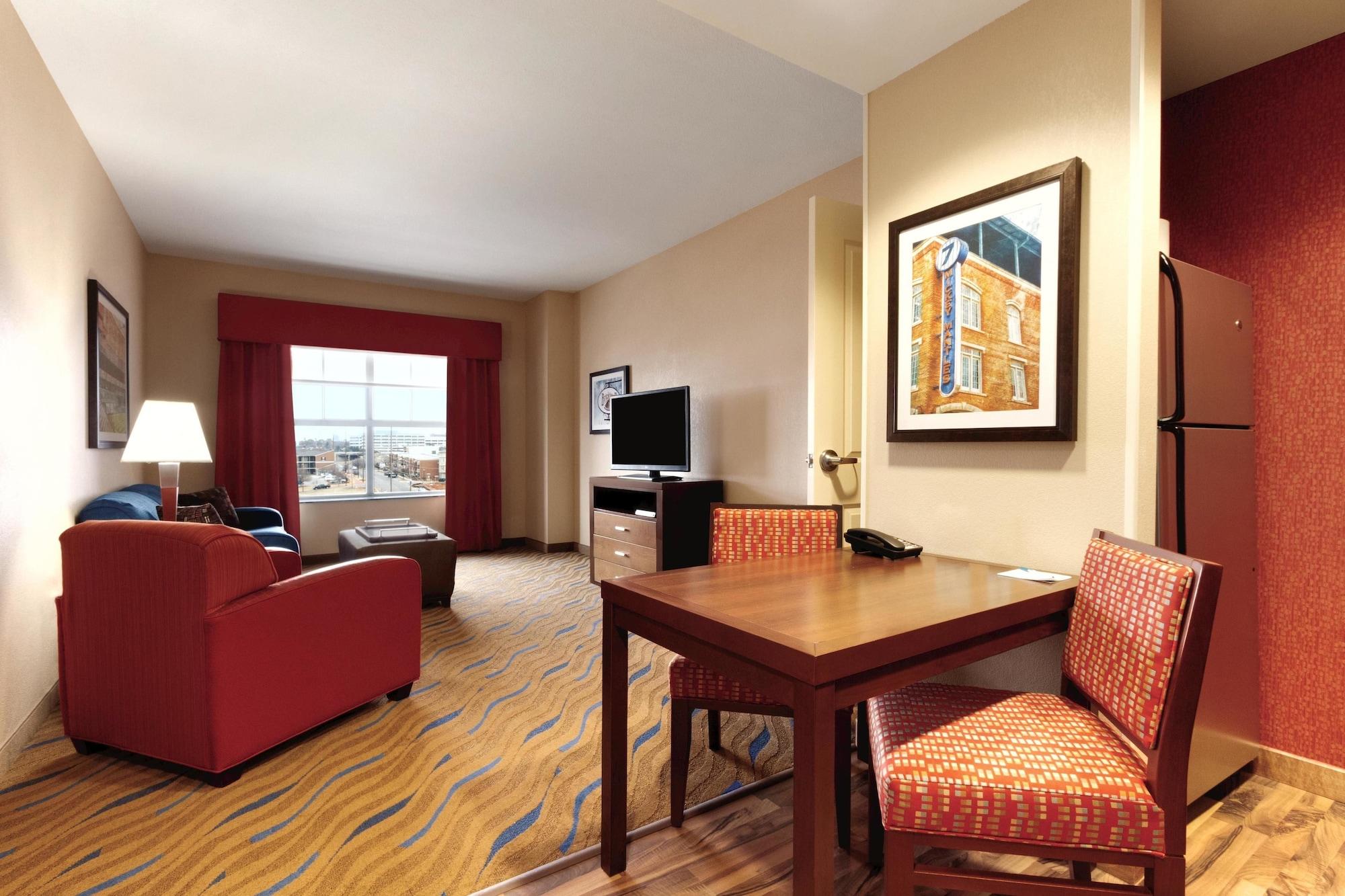 Hilton Garden Inn Oklahoma City/Bricktown מראה חיצוני תמונה