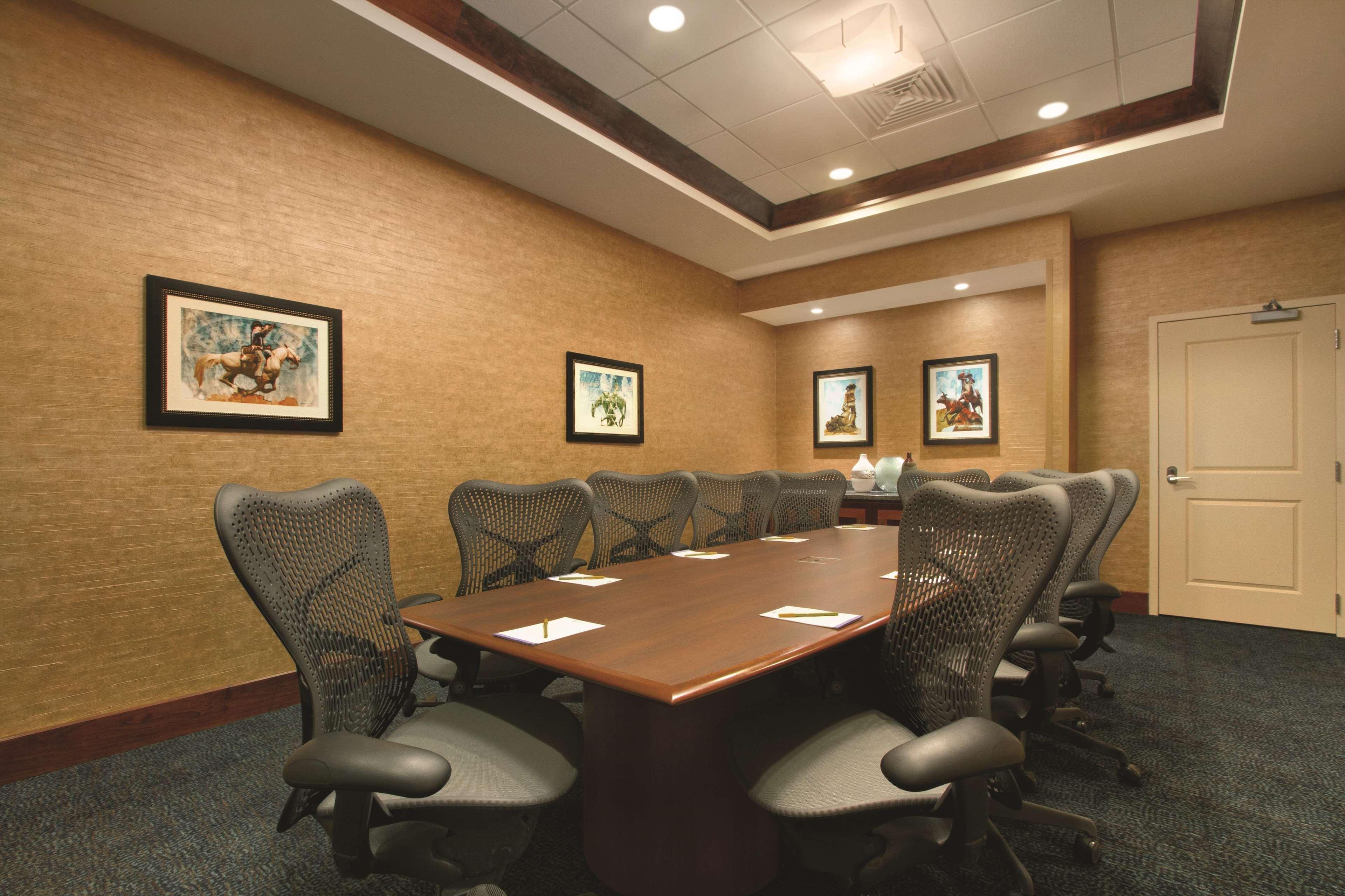 Hilton Garden Inn Oklahoma City/Bricktown מראה חיצוני תמונה